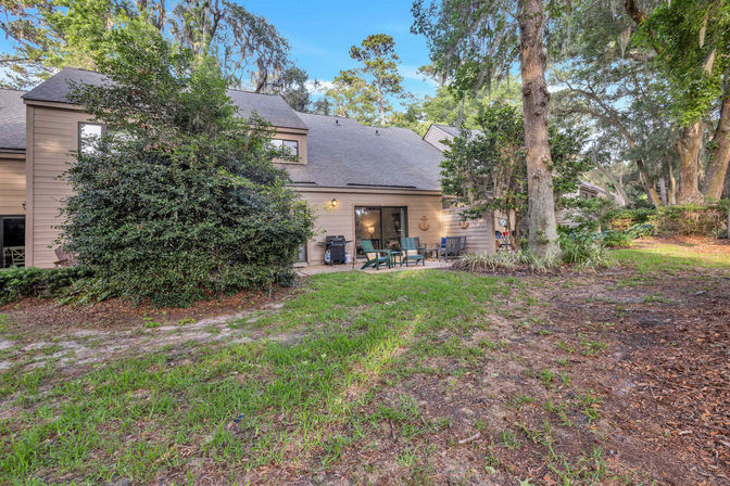 Harbour Town Retreat: Sea Pines 3BR Villa with Pool, Golf Views & Walk to Harbour Town image 43