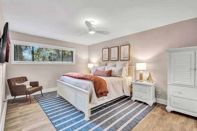 Harbour Town Retreat: Sea Pines 3BR Villa with Pool, Golf Views & Walk to Harbour Town image 25