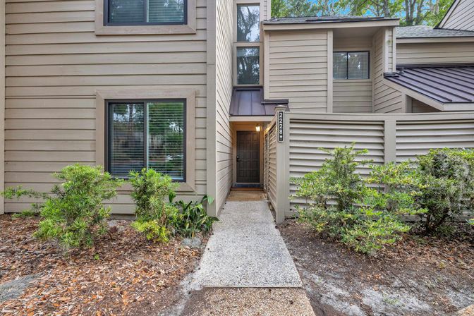 Harbour Town Retreat: Sea Pines 3BR Villa with Pool, Golf Views & Walk to Harbour Town image 32