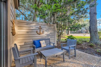 Harbour Town Retreat: Sea Pines 3BR Villa with Pool, Golf Views & Walk to Harbour Town image 11