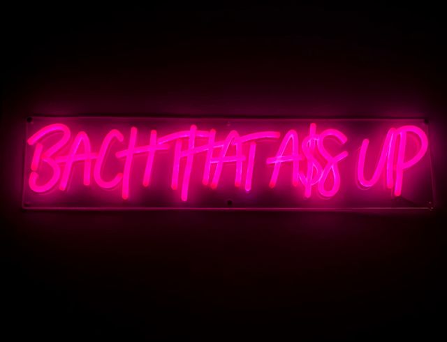 Iconic Custom Party LED Neon Sign Photo Decor Setup image 3