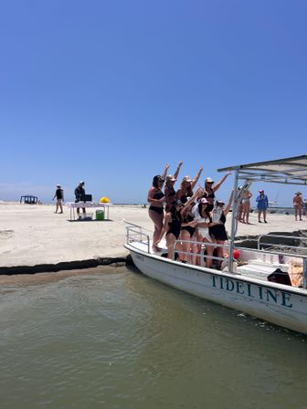 Beach Cookout Boat Tour from Folly Beach image 2