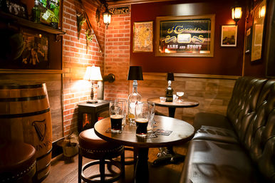 Host Legendary Parties: Mobile Pub and Bar on Wheels in Los Angeles image 3