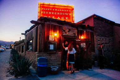 The Getaway Boutique Hotel with Pool, Hot Tub & Scenic Mountain Views image 23