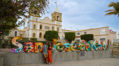 Boat Ride to the Famous Arch & San José City Tour with Lunch image 22