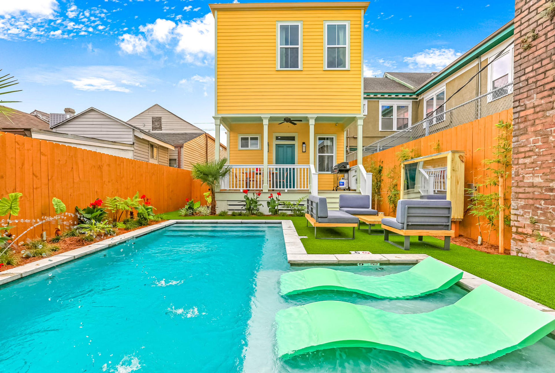 Private Home with Heated Pool and Tropical Garden image 1
