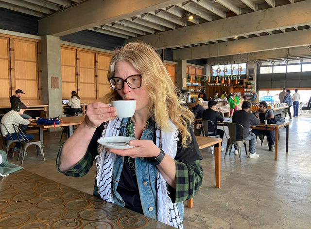 Crullers & Cruisers: Portland’s Doughnut & Coffee Bike Tour image 3