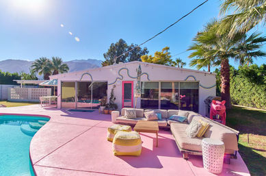 Pink Pool Paradise: Your Perfect Palm Springs Weekend Getaway image 5