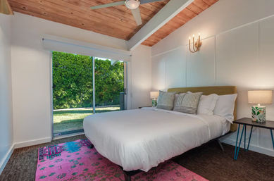 Pink Pool Paradise: Your Perfect Palm Springs Weekend Getaway image 9