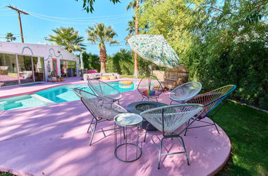 Pink Pool Paradise: Your Perfect Palm Springs Weekend Getaway image 33