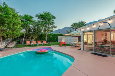 Pink Pool Paradise: Your Perfect Palm Springs Weekend Getaway image 23