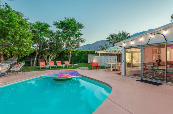 Pink Pool Paradise: Your Perfect Palm Springs Weekend Getaway image 23