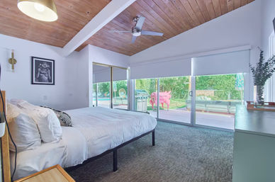 Pink Pool Paradise: Your Perfect Palm Springs Weekend Getaway image 13