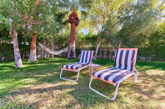 Pink Pool Paradise: Your Perfect Palm Springs Weekend Getaway image 32