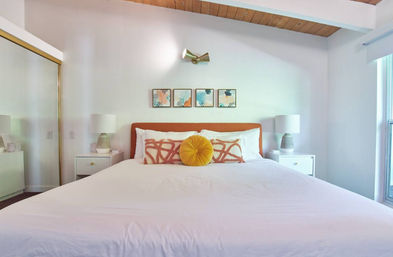 Pink Pool Paradise: Your Perfect Palm Springs Weekend Getaway image 12