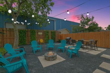 Retro Paradise: Charming Rental with Private Backyard + Hot Tub, 10 Min to Downtown image 35