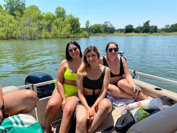 Unforgettable Sun Tracker Party Barge Rental on Lake Lewisville image 40