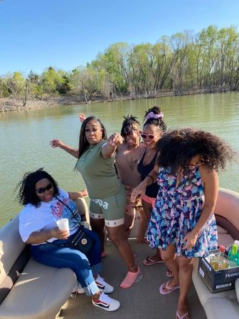 Unforgettable Sun Tracker Party Barge Rental on Lake Lewisville image 50