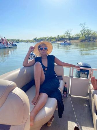 Unforgettable Sun Tracker Party Barge Rental on Lake Lewisville image 16