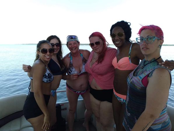 Unforgettable Sun Tracker Party Barge Rental on Lake Lewisville image 26