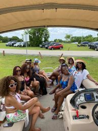 Unforgettable Sun Tracker Party Barge Rental on Lake Lewisville image 39