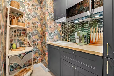 Emerald Wave Beachfront Estate: 10 Bedrooms with Pool & Private Beach Access image 34