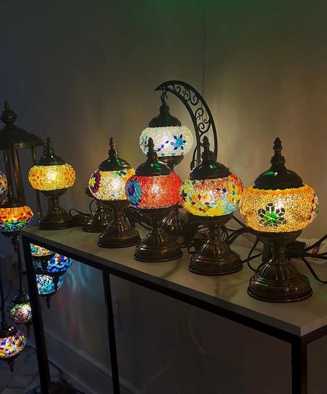 Mosaic Lamp Workshop: Create Your Own Colorful DIY Lamp image 4