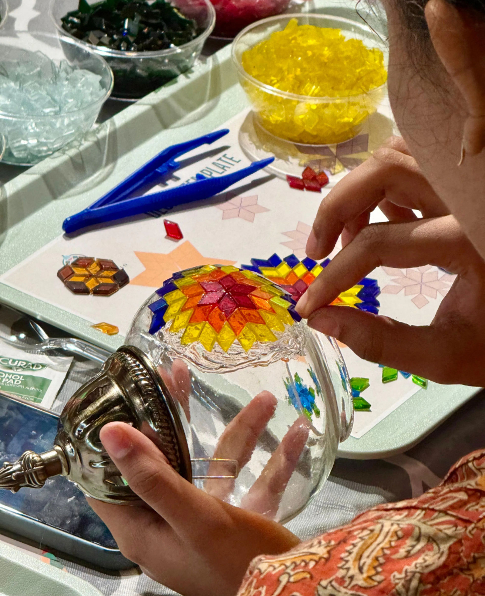 Mosaic Lamp Workshop: Create Your Own Colorful DIY Lamp image 1