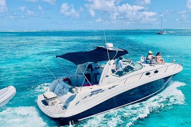 Dreamy Sunset Yacht Excursion with BBQ & Open Bar image 3