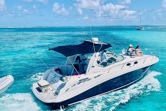 Dreamy Sunset Yacht Excursion with BBQ & Open Bar image 3