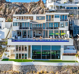 Ultimate Bachelor/Bachelorette Party Packages: Concierge Services, Transportation, Private Chef, Luxury Yacht & More image 16