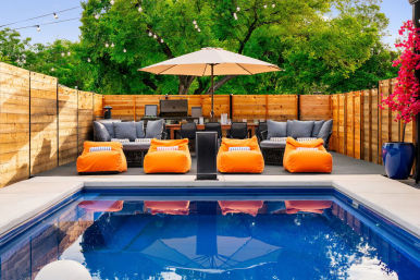ArtHaus: Luxe East Austin Escape with Pool, Hot Tub + Firepit image 2