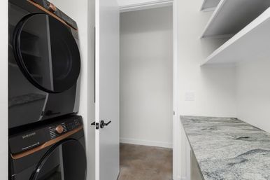 ArtHaus: Luxe East Austin Escape with Pool, Hot Tub + Firepit image 26