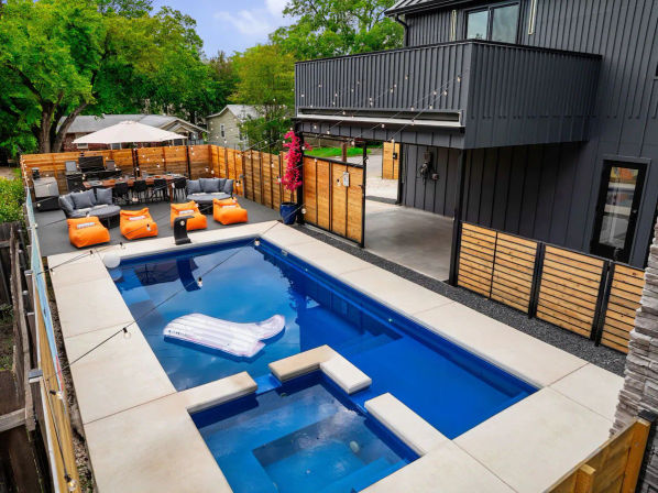ArtHaus: Luxe East Austin Escape with Pool, Hot Tub + Firepit image 30