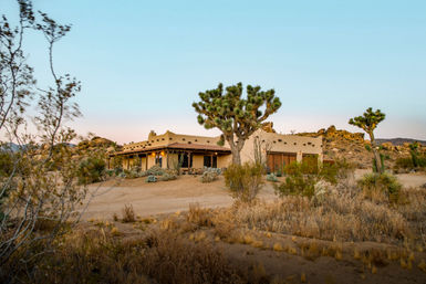 The Bust'n B Ranch: 4-Bedroom Rental on 10 Private Acres with Salt Water Pool + Built-In Spa image 8