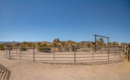 The Bust'n B Ranch: 4-Bedroom Rental on 10 Private Acres with Salt Water Pool + Built-In Spa image 79