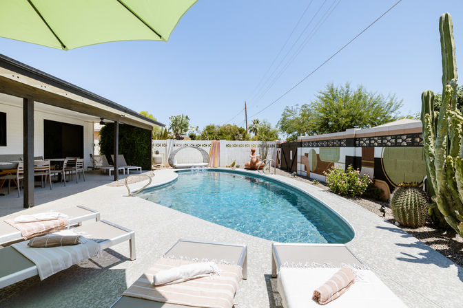 The Lounge Scottsdale: Indoor/Outdoor Living with Pool, Fire Pit & Grill image 3
