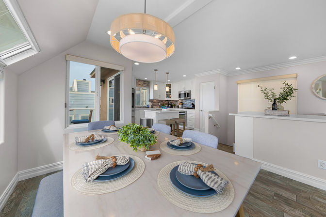 Mission Beach 4 Bedroom Rental: Wave Hello to Paradise! image 9