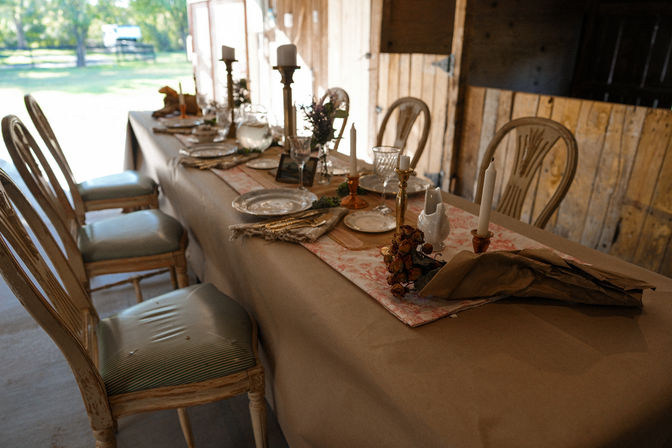 VIP Dine & Dip Experience at Charming Farmhouse: Custom Menus with Private Mixologist and Insta-Worthy Photo-Ops image 10