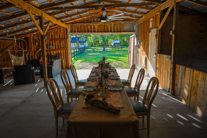 VIP Dine & Dip Experience at Charming Farmhouse: Custom Menus with Private Mixologist and Insta-Worthy Photo-Ops image 7