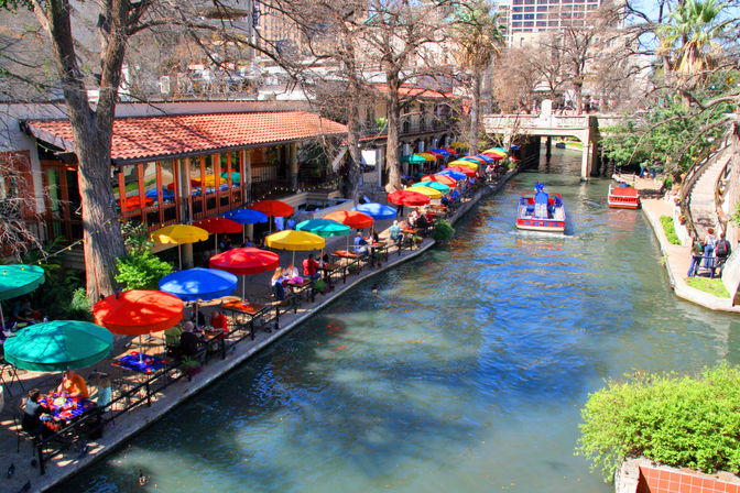 Best of Riverwalk: San Antonio Food & Sightseeing Tour image 2