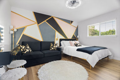 Colorful, Insta-Worthy Dreamhouse for Bachelorettes, Birthdays and Girls' Trips image 26