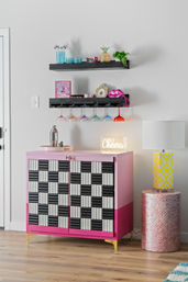 Colorful, Insta-Worthy Dreamhouse for Bachelorettes, Birthdays and Girls' Trips image 5