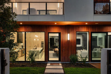 Casa Sol: Rooftop Fire Pit, Pool & Hot Tub in East Austin image 31