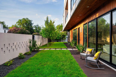 Casa Sol: Rooftop Fire Pit, Pool & Hot Tub in East Austin image 33