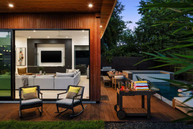Casa Sol: Rooftop Fire Pit, Pool & Hot Tub in East Austin image 22