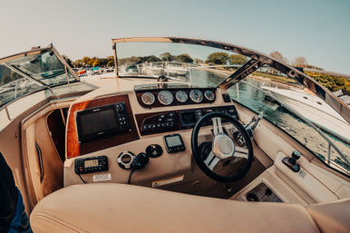 Yacht Party on Lake Michigan: 40' Sea Ray Yacht Charter image 7