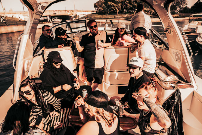 Yacht Party on Lake Michigan: 40' Sea Ray Yacht Charter image 5