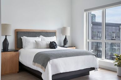 Sentral SoBro: Walk to Broadway, Rooftop Pool + Fire Pit image 18