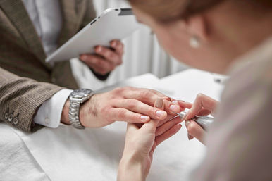 Sky Nails & Spa of South Beach: Supreme Experience with Wine or Prosecco image 8